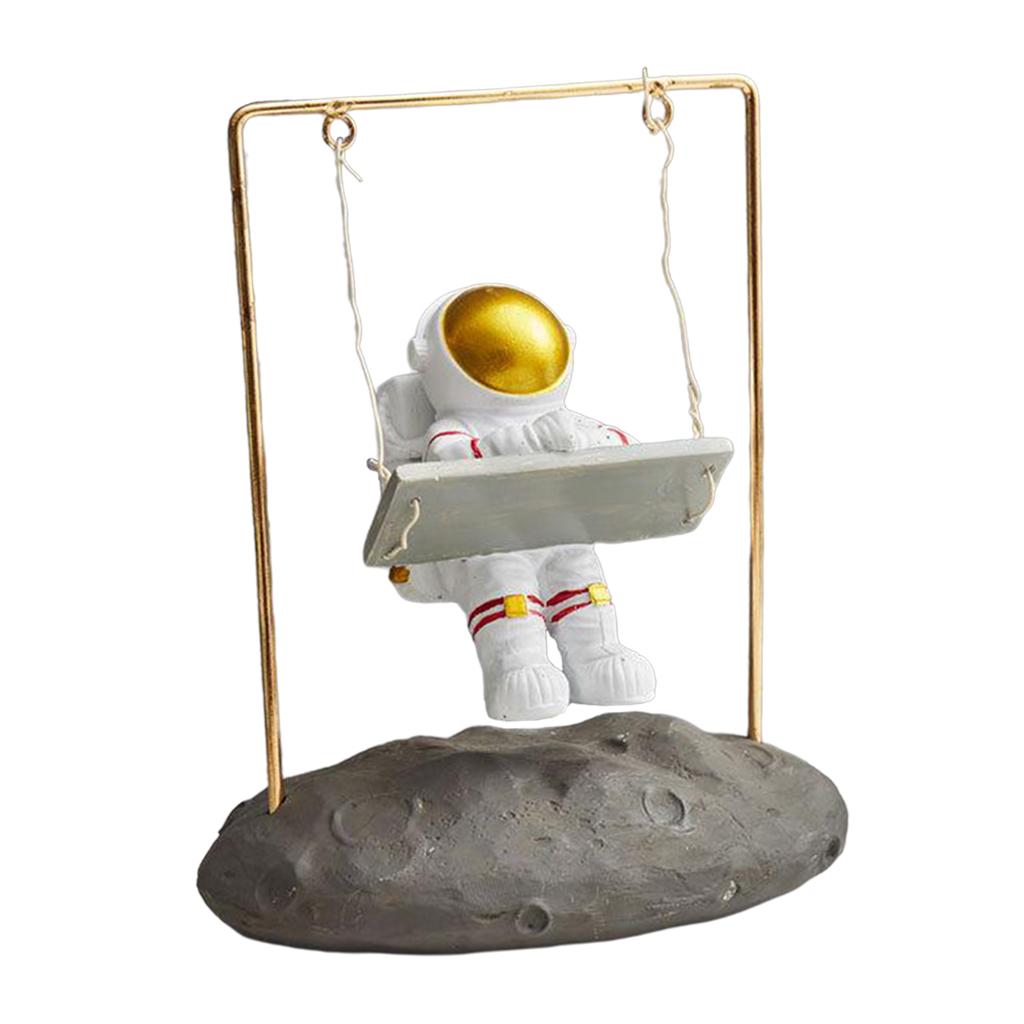 Spaceman Ornament Home Decoration Present Astronaut Figure Statue Style 3