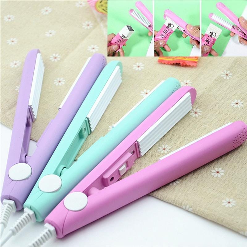2 PCS  220V Mini Portable Bag Sealing Machine Household Preservation Tools, Color Delivey Randomly