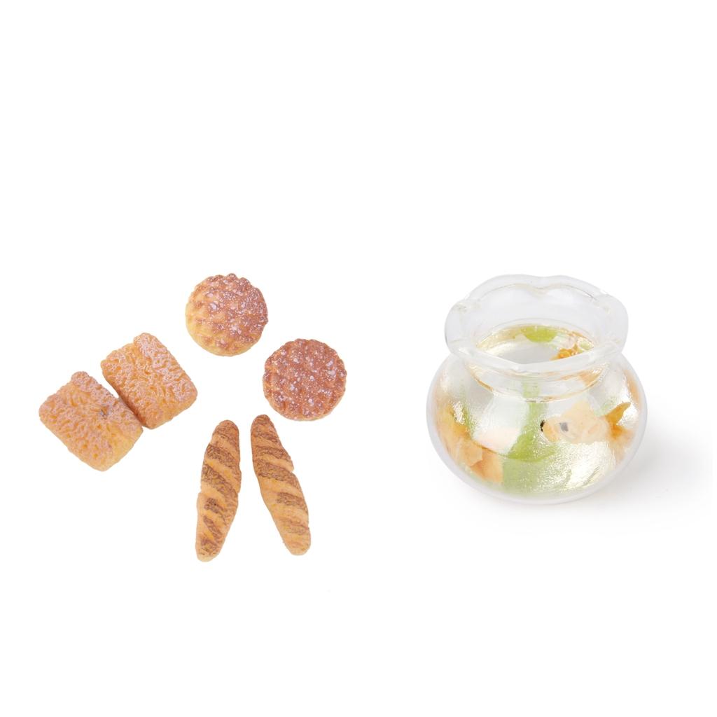1/12 Dollhouse Miniature Livingroom Decor Gold Fish Tank & 6pcs Resin Bread