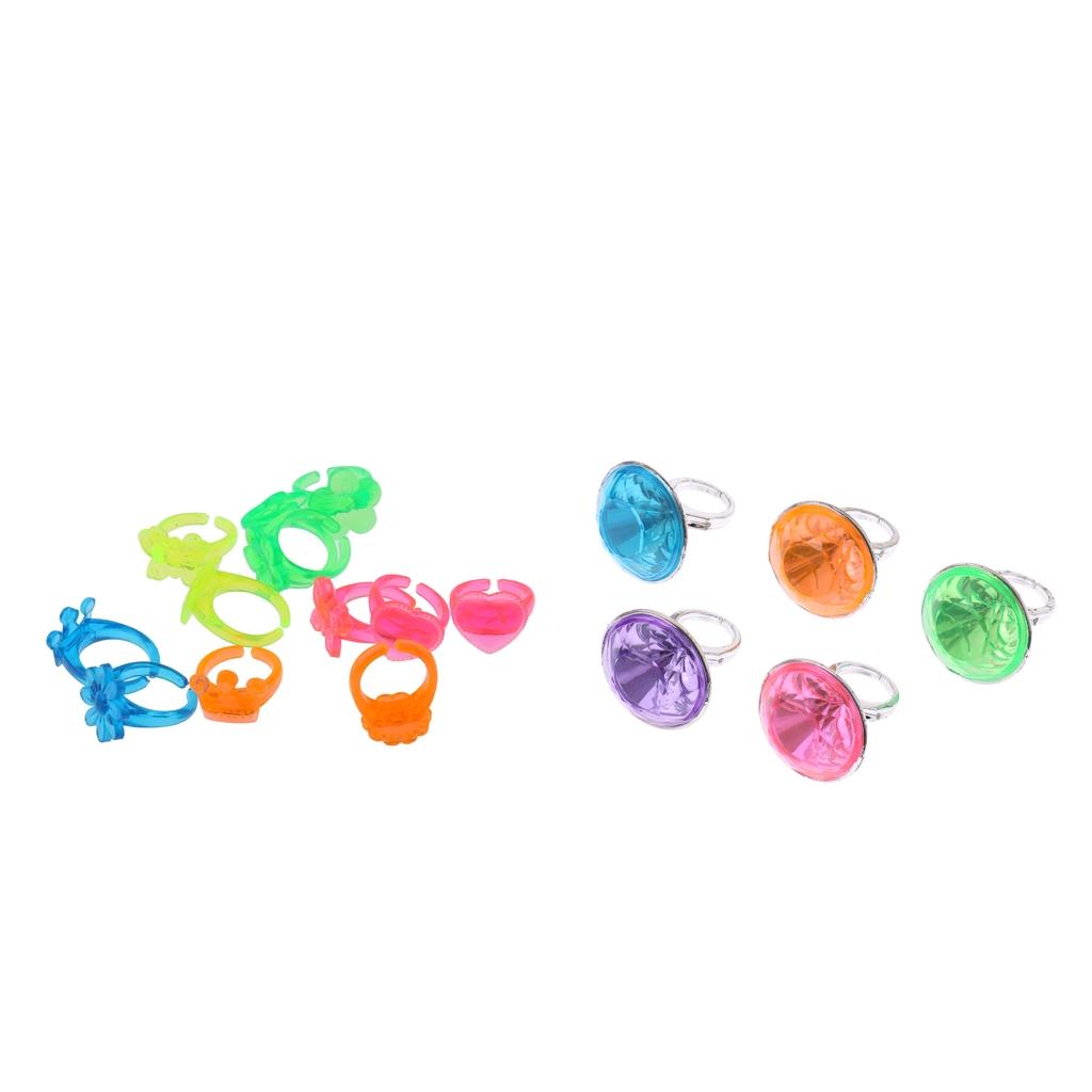 17 Pieces Kids Plastic Rings Jewelry Pretend Play Toys Random Color