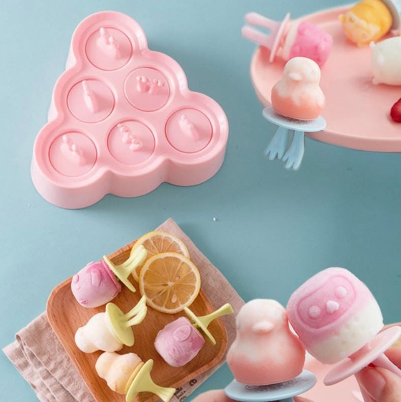 2 PCS Cartoon Silicone Foot Shape DIY Popsicle Mould Six Grid Ice Cream Ice Cube Random Style / Color Delivery