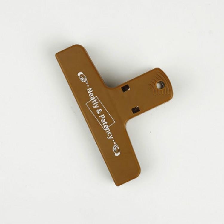 Hand Account Clip Retro Color Plastic Clip Paper Clip Brown