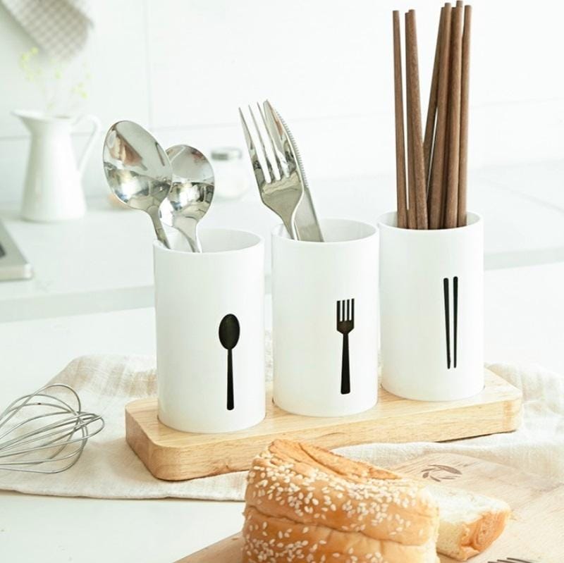 Multifunctional Household Tableware Desktop Storage Box Drain Chopsticks Storage Box (White)