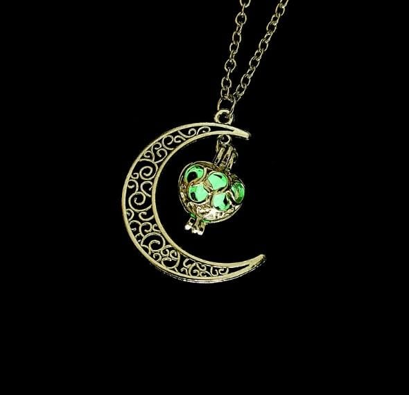 Women Moon Glowing Luminous Gem Charm Necklace Jewelry (Blue)