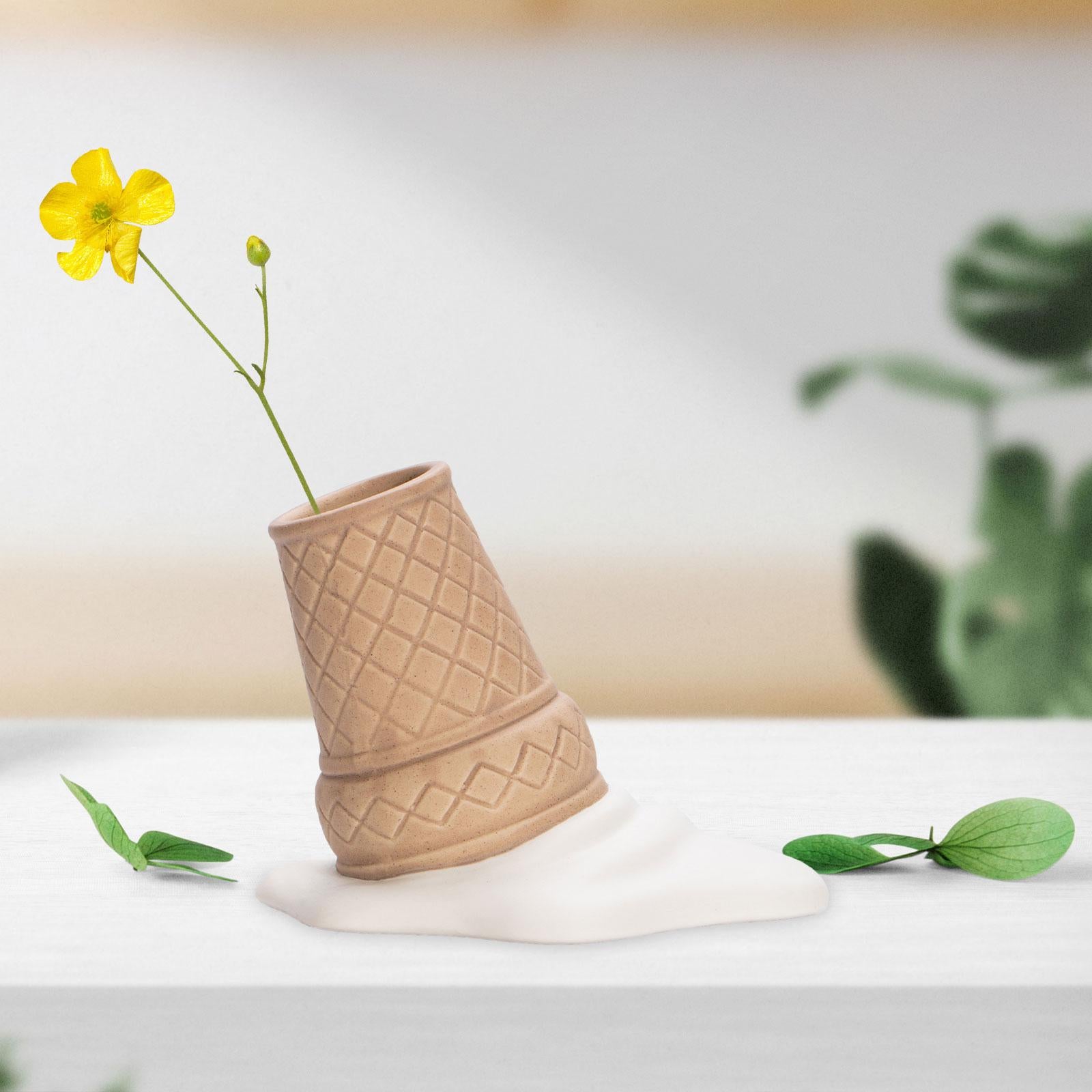Ceramic Ice Cream Shape Vase Ornament Cute Sculpture for Home Office Bedroom