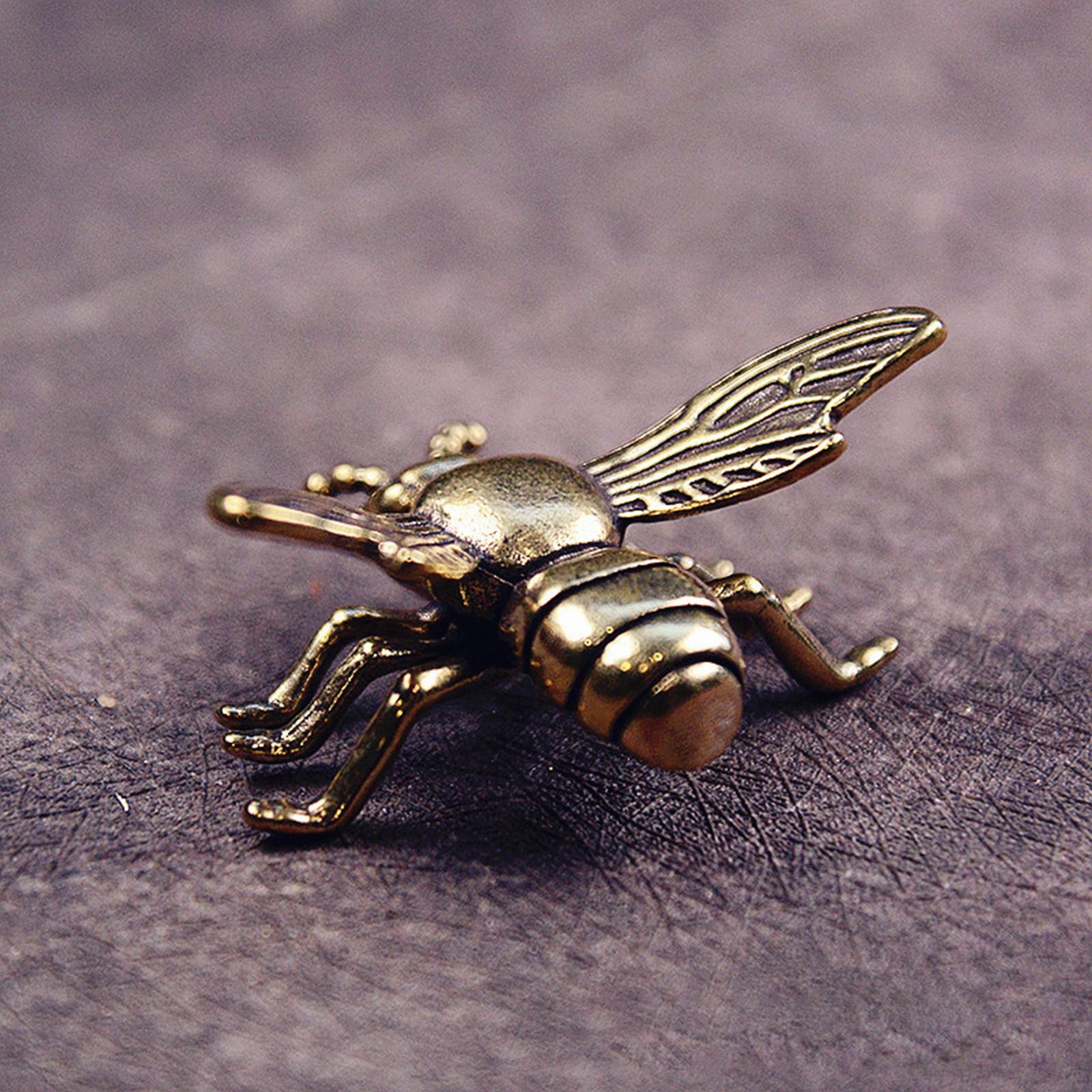 Bee Figurine Tea Pet Metal Small Bee Decoration for Bookself Desk Home Decor