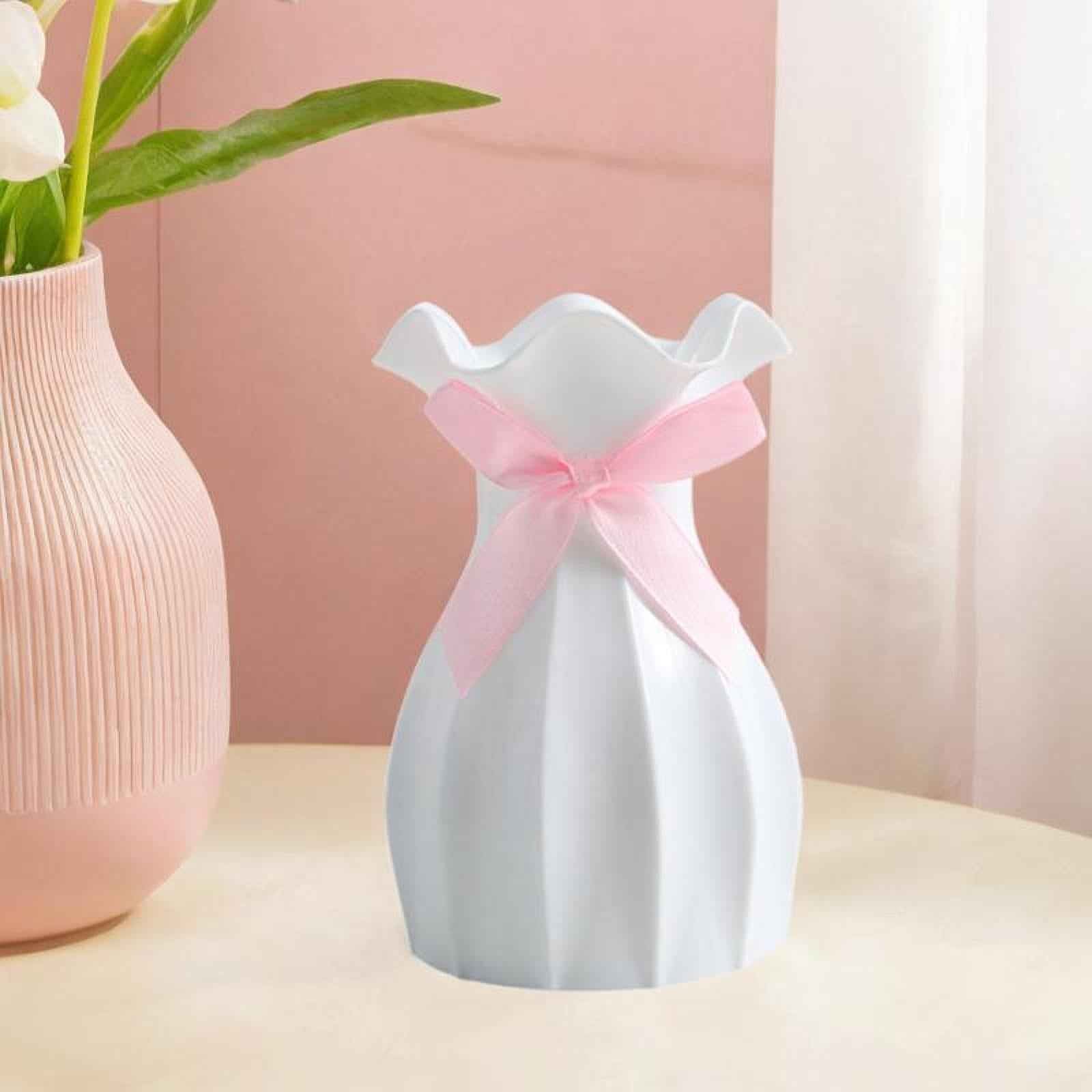 Minimalist Vase Decorative European Style Vase for Bedroom Shelf Living Room white