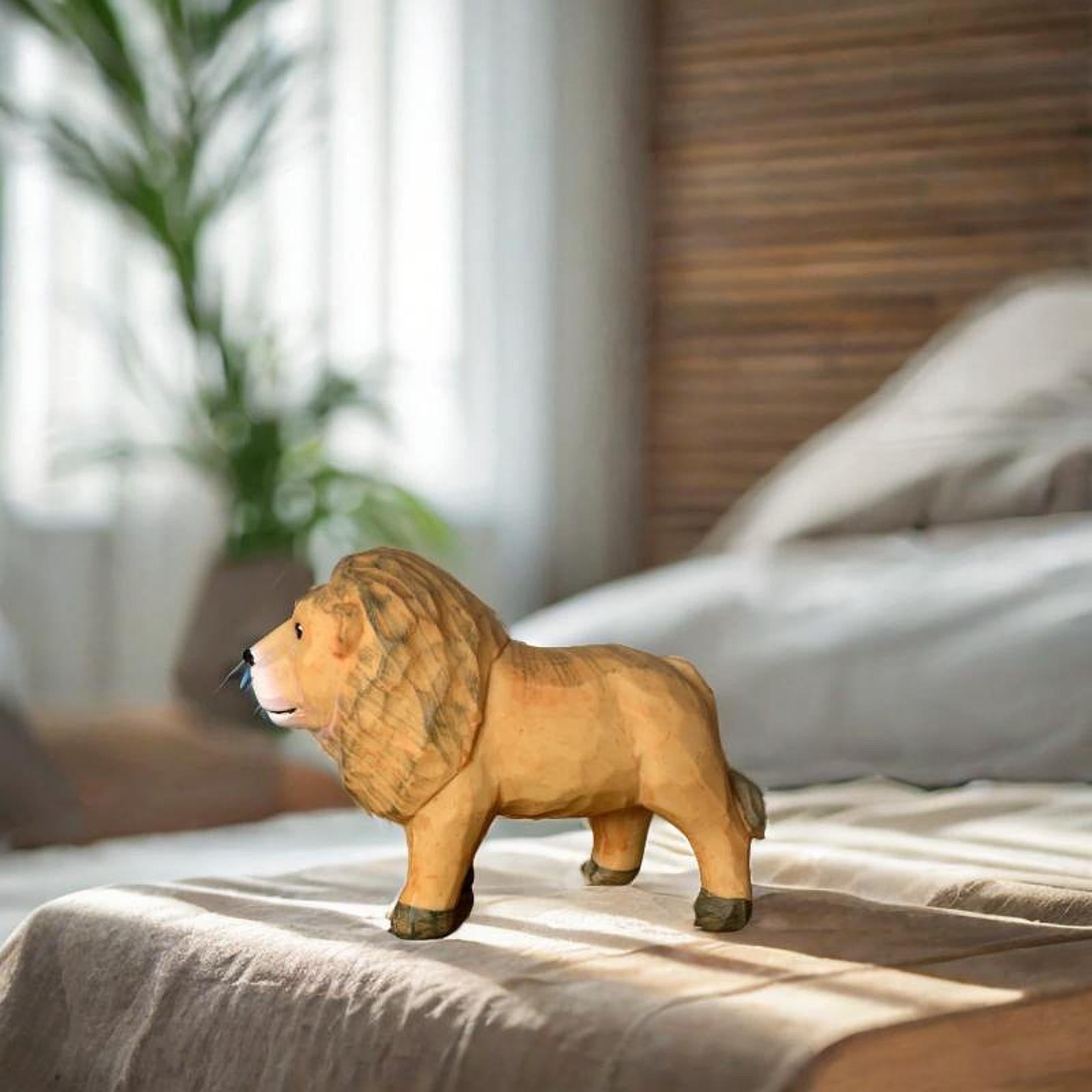 Lion Model Resin Figurine Handmade Craft 5.9x2x4.3inch for Housewarming Gift