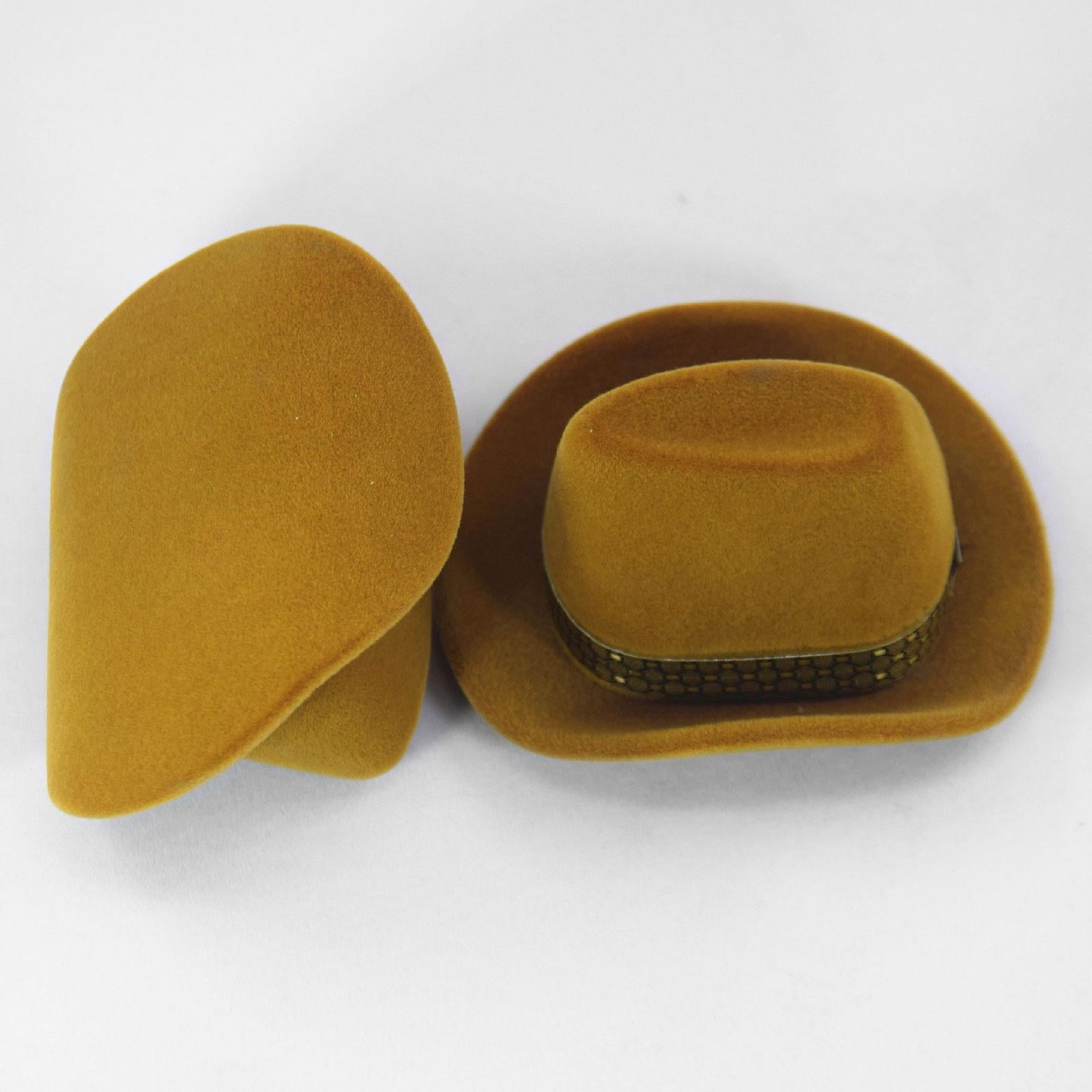 Cowboy Hat Ring Box Velvet for Anniversay Graduation Ceremony Valentines Day