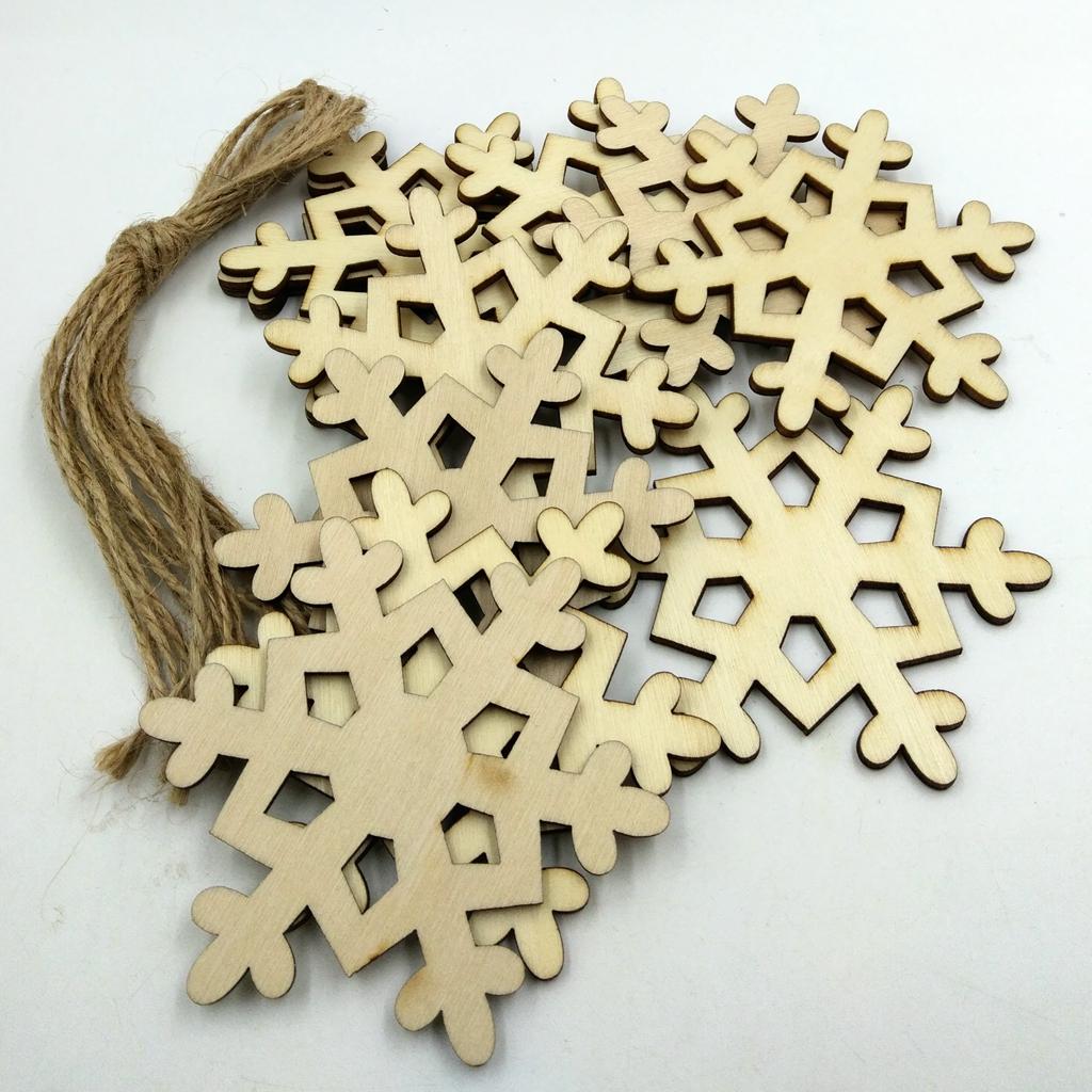 20pcs Wooden Snowflake Pendants Ornament Xmas Tree Scrapbooking Crafts Decor