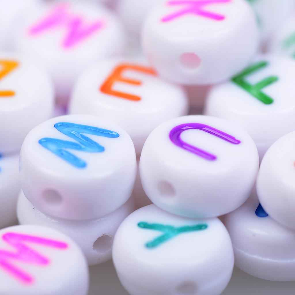 200 Pcs Colorful Acrylic Beads Charm Alphabet Letter Bead DIY Jewelry 3 # White Colorful Letters