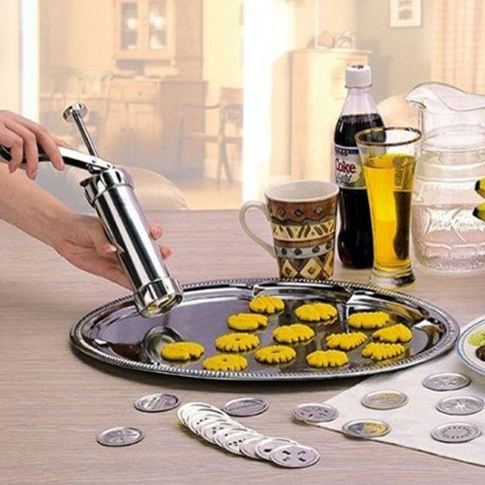 Multi-function Household Cookie Biscuit Machine Tool Mold Decorating Mounted DIY Baking with 20 Moulds & 4 Nozzles(Silver)