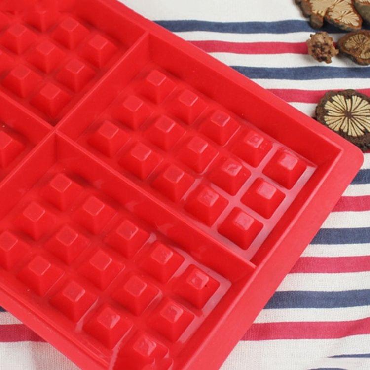 2 PCS DIY 4 Cavity Silicone Waffle Mold Bakery Tools Cake Chocolate Craft Candy Baking Mold, Random Style(Red)