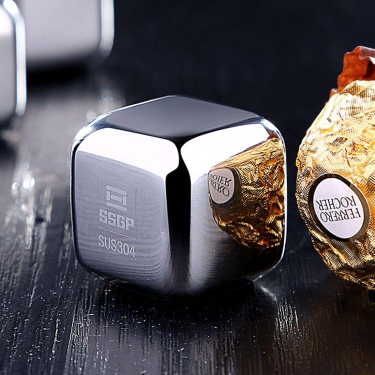 Stainless Steel Chilling Reusable Ice Cubes for Whiskey, Vodka, Liqueurs