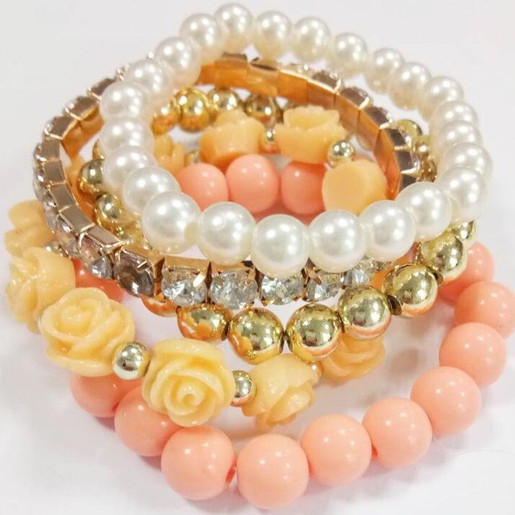 Fashion Candy Color Rose Flower Multi-layer Beads Stretch Charm Bracelet Bangle(Light Pink)