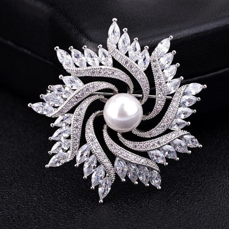 Luxury Fashion Simple Lady Crystal Zircon Pinwheel Shape Brooch High-grade Suits Corsage Brooch