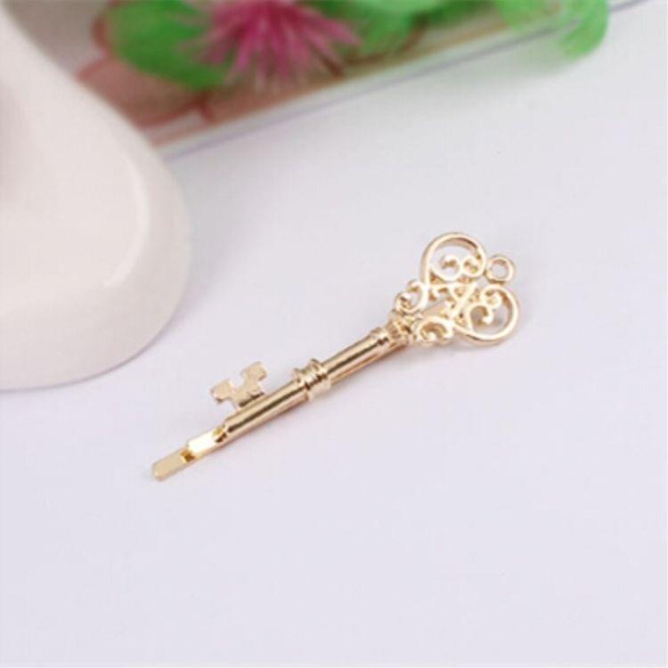Vintage Ladies Hairpin Mini Key Hairpin Word Clip Gair Accessories(Silver)
