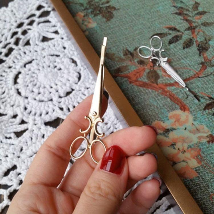 2 PCS simple hair ornaments personalized hair clips ornaments retro word folder headdress(Silver)