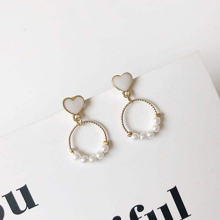 Simple Sweet Heart Shape Pearl Small Round Earring for Women(Clip Earring)