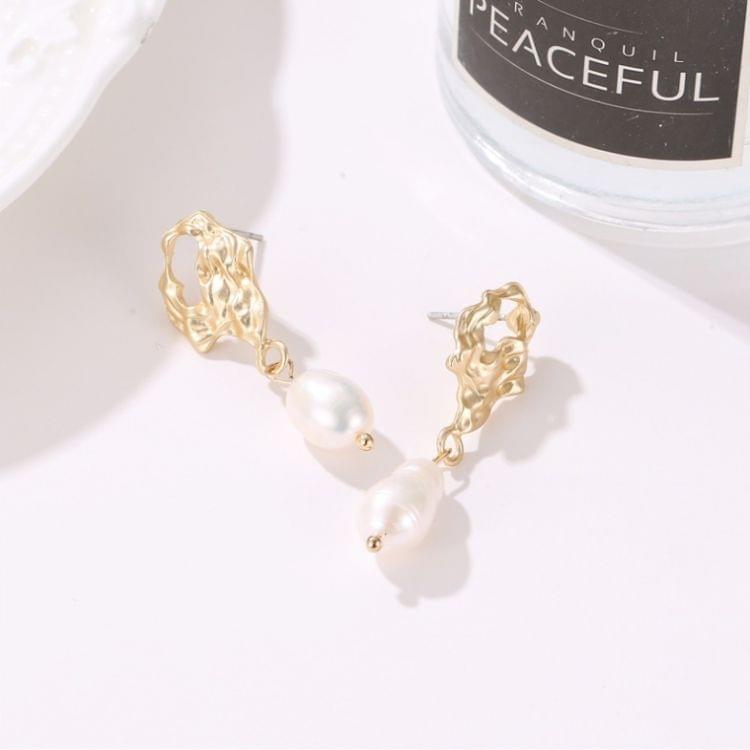 Simple Irregular Geometric Pearl Matte Gold Pleated Earrings