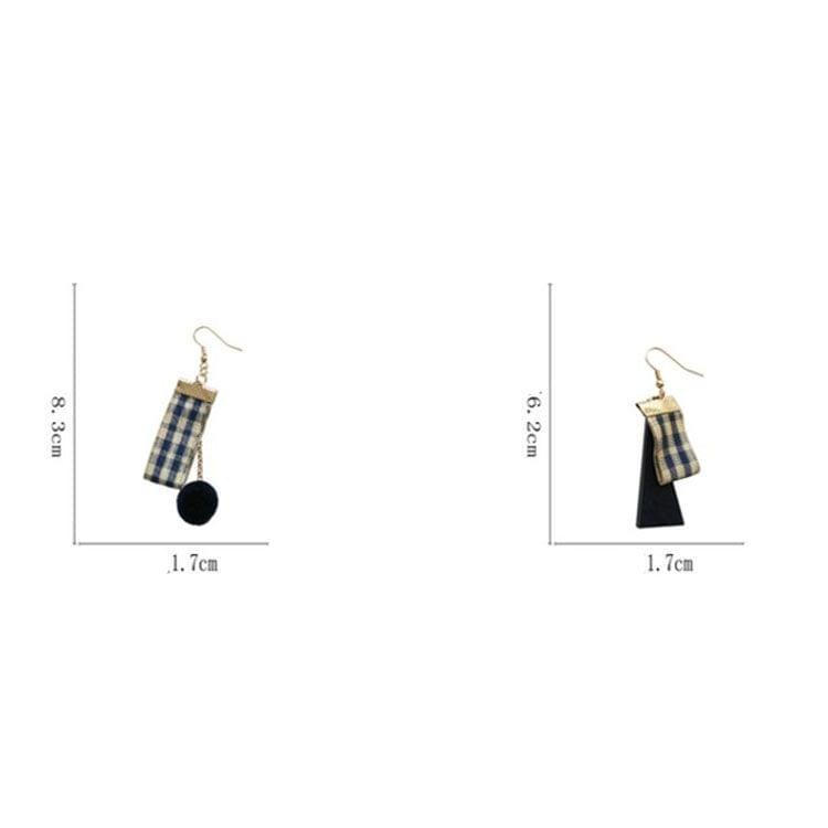 Fashion Creative Asymmetrical Lattice Women Personality Wood Earring(Gold Clip Earring)