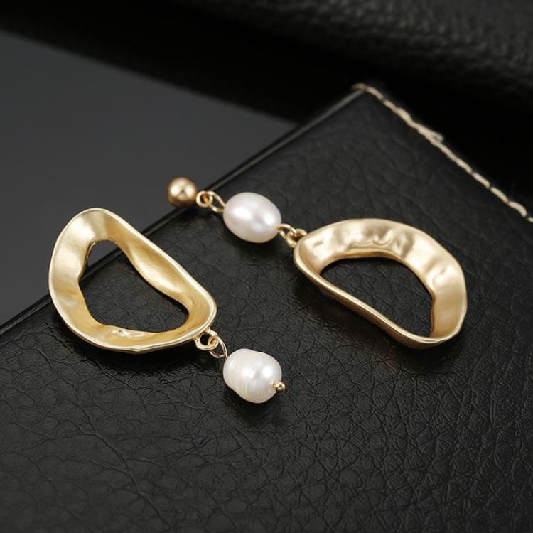 Fashion Simple Asymmetric Hollow Pearls Earring for Women