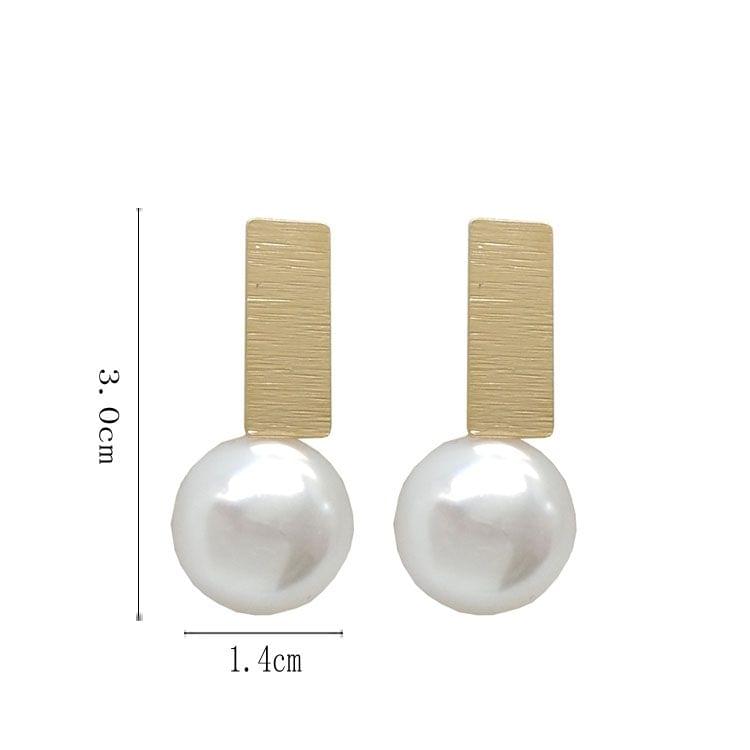 Fashion Simple Metal Geometric Pearl Earring for Girls(Clip Earrings)