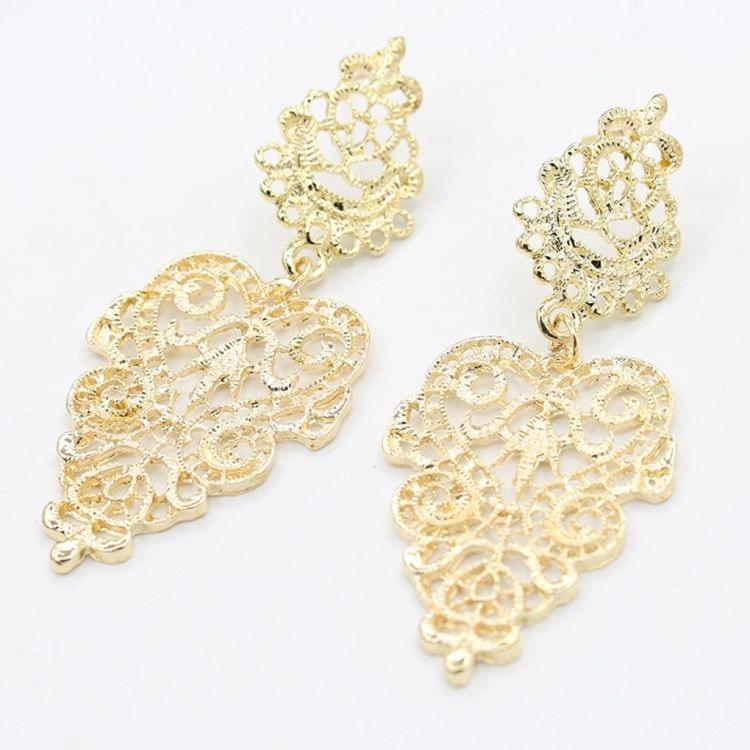 Wild Maple Leaf Stud Earrings Creative Openwork Flower Earrings(black)