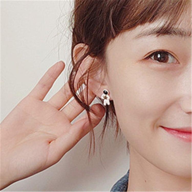 Fashion Space Astronauts Small Stud Earrings Woman Earrings