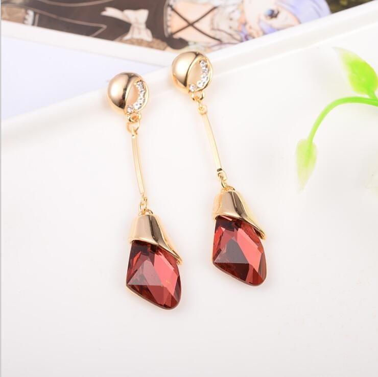 Women Fashion Crystal Long Pendant Earrings(Champagne)