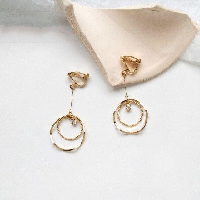 Simple Creative Metal Geometric Irregular Round Clip Earrings for Women(Ear Clip)