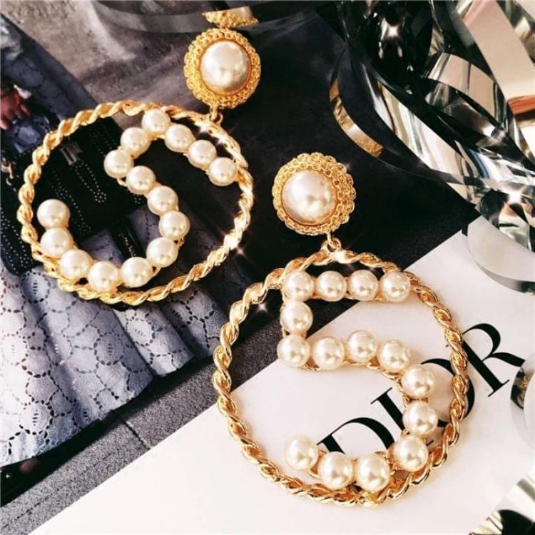 Women Simple Metal Braided Hollow Ring Earrings Personality Number 5 Pearl Earrings(gold)