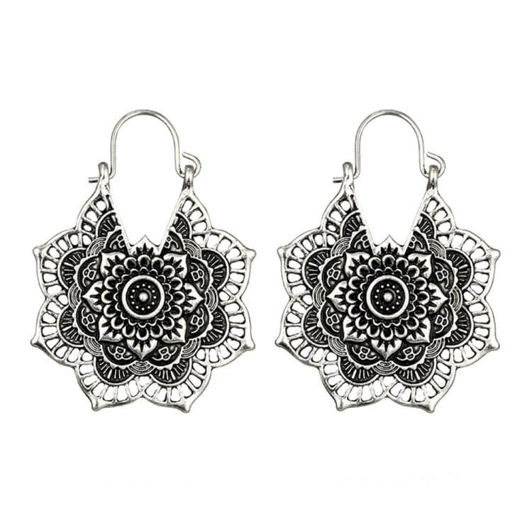 Vintage Ethnic Style Metal Openwork Flower Flower Earrings Bohemian Carved Earrings(Gold)