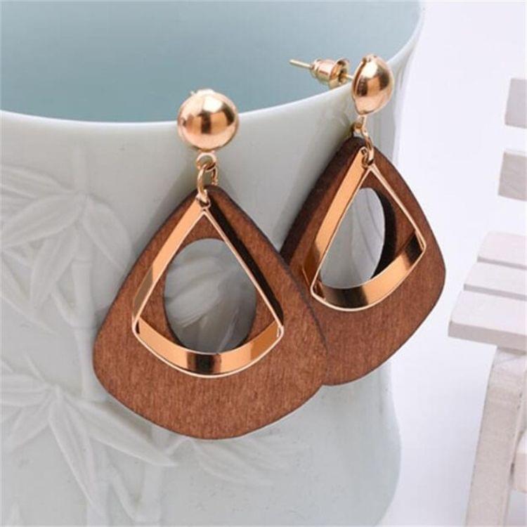 Women Fashion Wooden Earrings Ear Studs(Green)