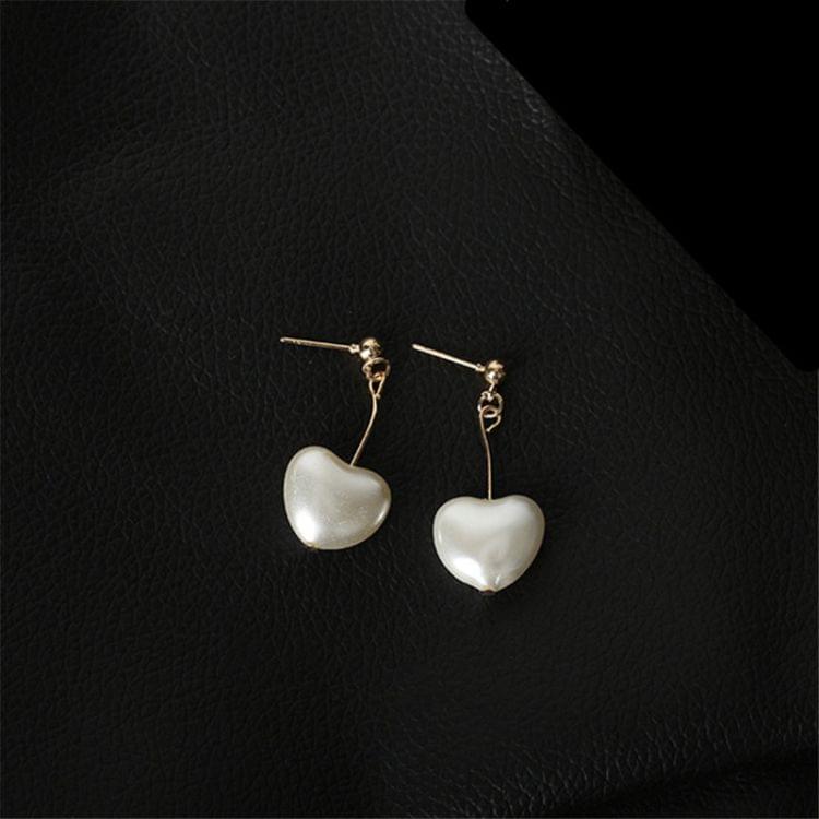 Vintage Women Love Heart Pearl stud Earrings