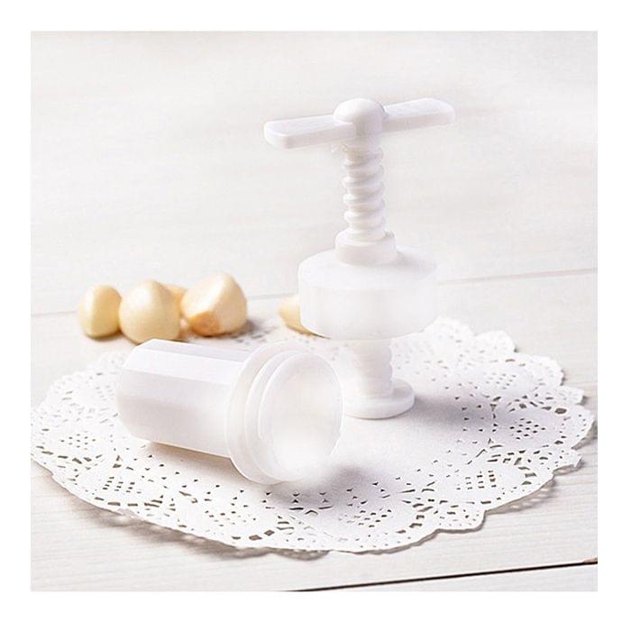 Spinning Style Garlic Presser