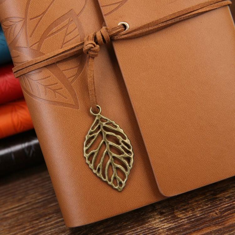 Creative Retro Autumn Leaves Pattern Loose-leaf Travel Diary Notebook, Size: M (Brown)