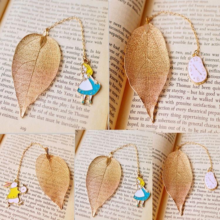 3 PCS Cute Cartoon Leaf Texture Metal Bookmark Business Gift Student Stationery(Clock)