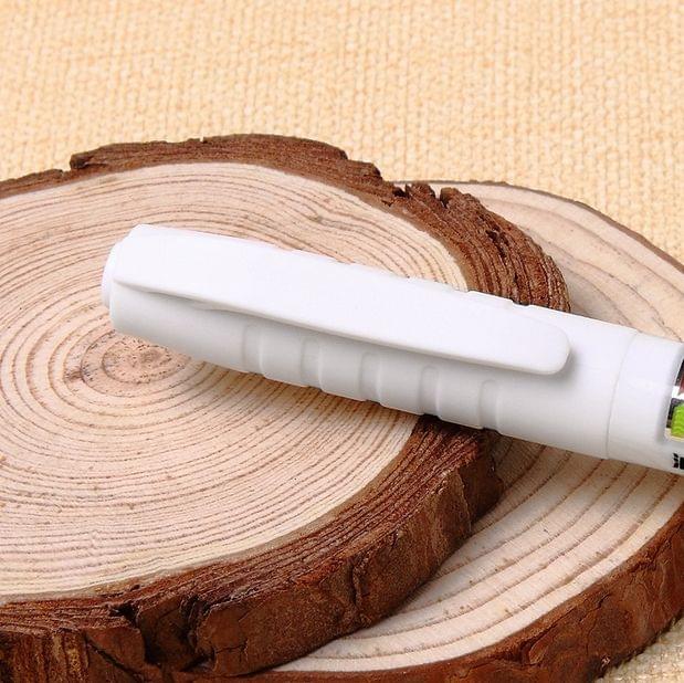 2 PCS DIY Waterproof Permanent Paint Marker Pens Sharpie White 6mm Craftwork Oil Pen(S-2907)