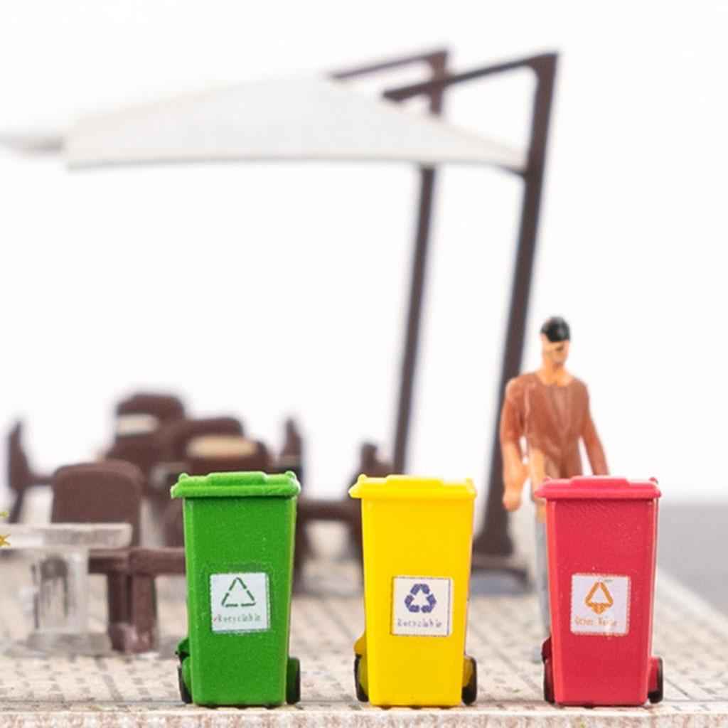5 Pieces 5 Color Plastic Kids Truck Trash Can Bin Toy Pencil Cup 1:150