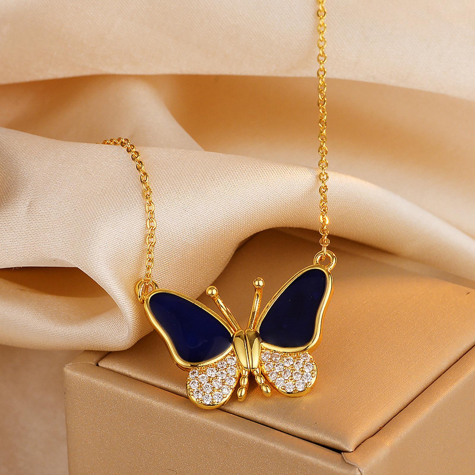 Butterfly Pendant Necklace Chic Unique Jewelry Charm for Gift Party Festival