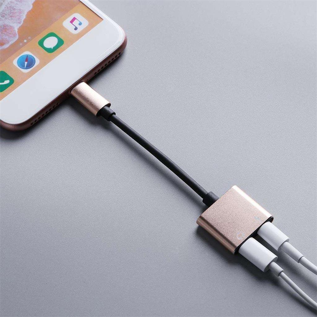 2 in 1 Headphones Adapter Audio Charging Splitter Cable for iPhone iPad Gold