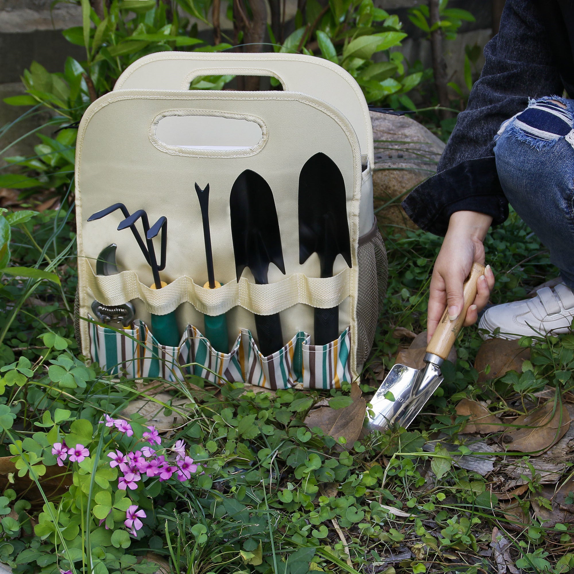 Multiple Pockets Oxford Cloth + PE Board Garden Hand Tools Tote Storage Bag - Stripes+Beige