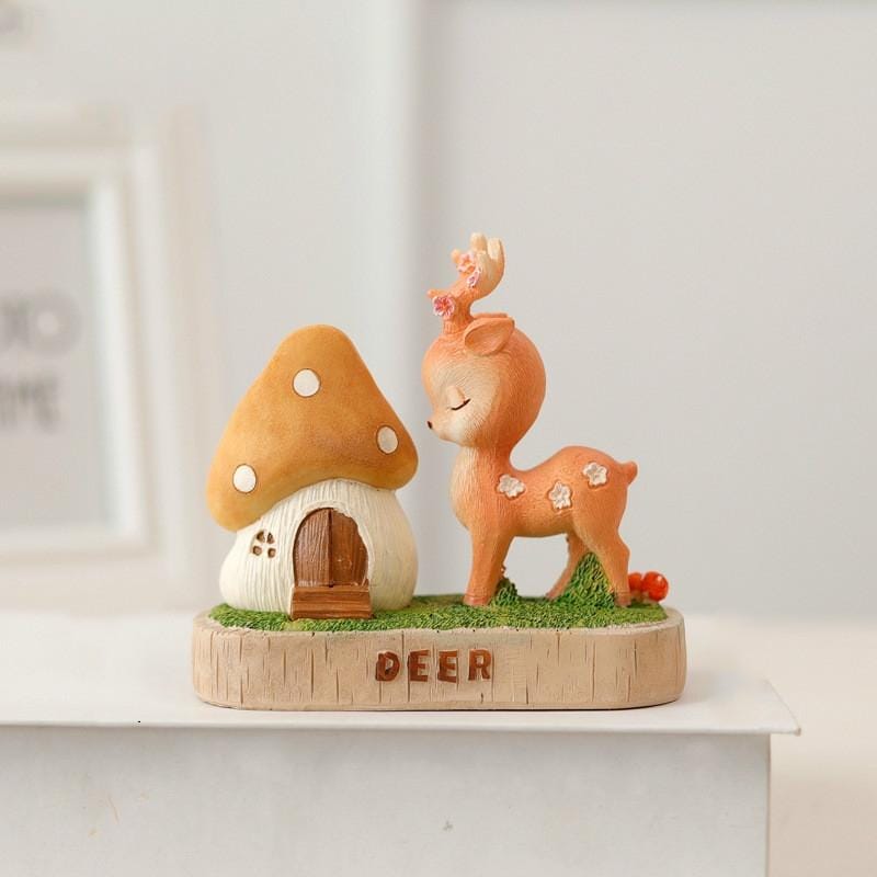 Cute Cartoon Deer Multi-function Pen Holder Resin Decoration ( Dream Deer B)