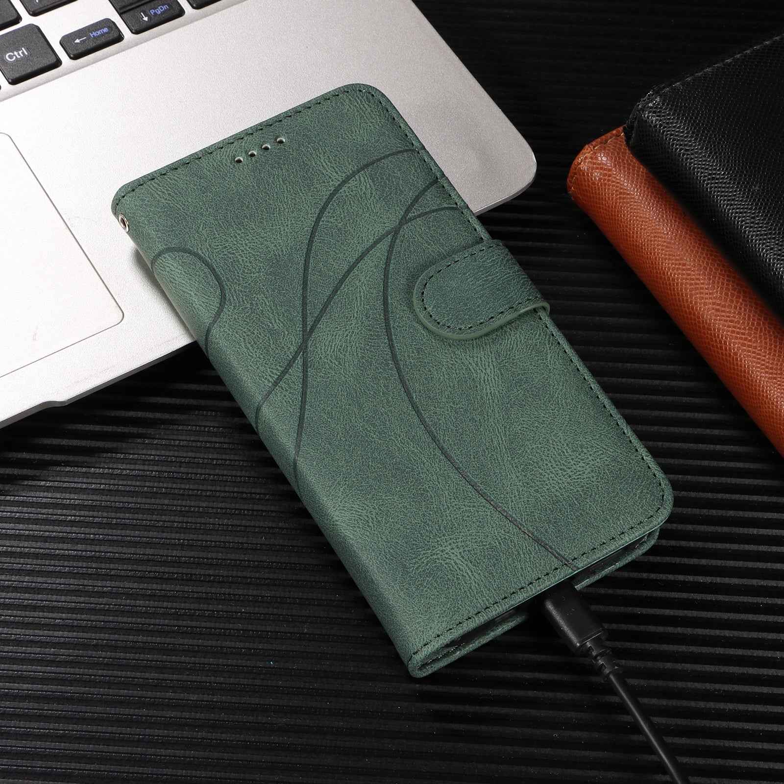 For Xiaomi 17 Pro Wallet Case Leather Phone Cover Stand with Curved Line Design - Green