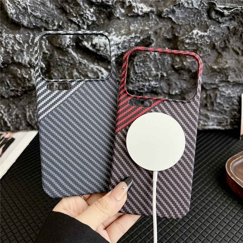 For Xiaomi 17 Pro Case Carbon Fiber Texture PC + TPU Phone Cover Magnetic Case - Black / Red