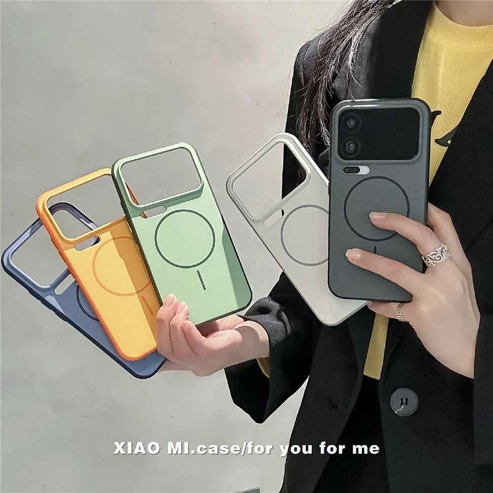For Xiaomi 17 Pro Magnetic Case Skin-touch TPU + PC Shockproof Phone Cover with Tempered Glass  - Black