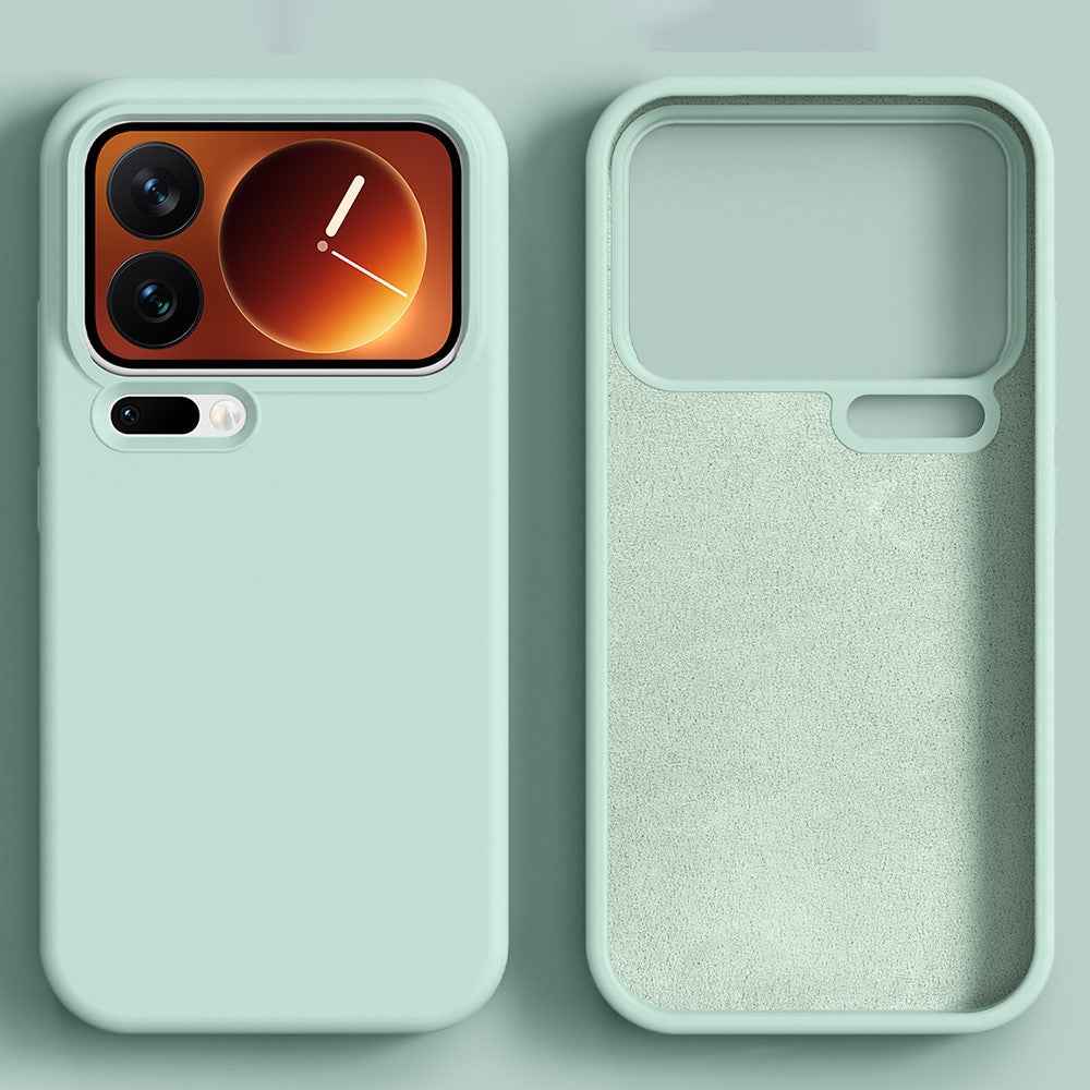 For Xiaomi 17 Pro Magnetic Case Skin-friendly Liquid Silicone + PC Phone Cover - Light Green