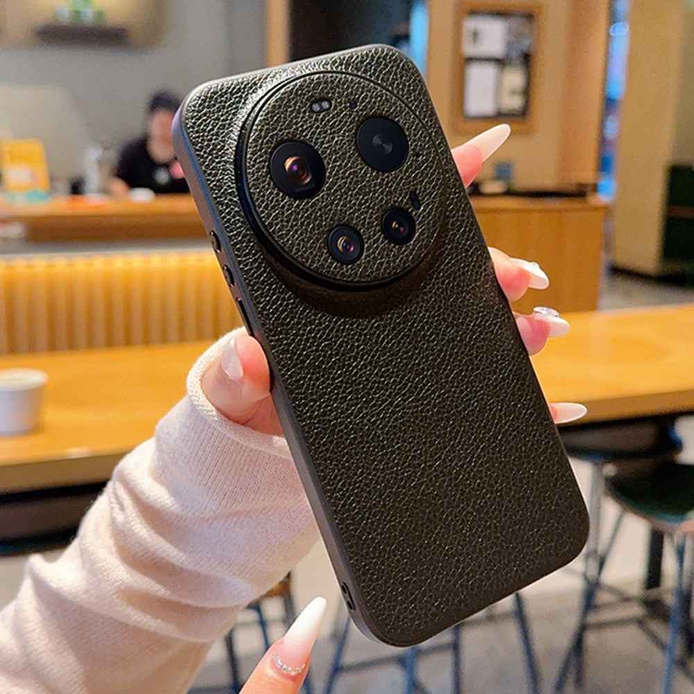 For Xiaomi 17 Ultra 5G Case Litchi Texture Leather Coated TPU + PC Phone Cover with Black Edge - Black