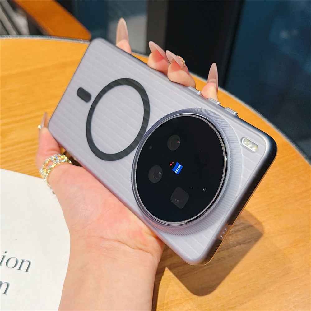 For vivo X300 Ultra 5G Magnetic Phone Case Matte Texture Shockproof Protective PC Cover - Black